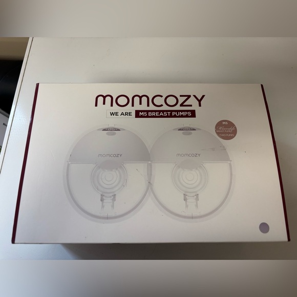 Momcozy Other - Momcozy M5 Breast Pumps - White